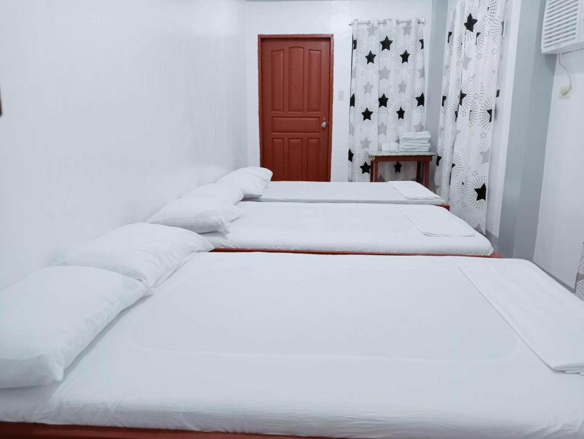 Ludy'S 2 Pension House Carles Quarto foto